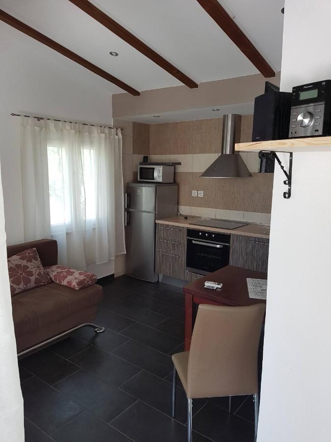 Apartmani Morovi Dvori Drage Εξωτερικό φωτογραφία