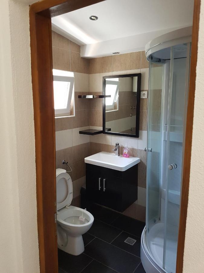 Apartmani Morovi Dvori Drage Εξωτερικό φωτογραφία